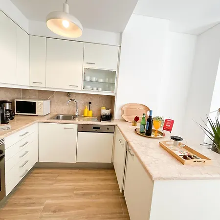 Luxury In Chiado 1 Br * 리스본