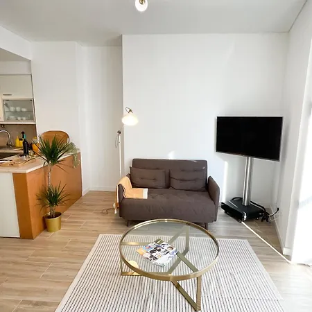 Luxury In Chiado 1 Br 아파트 *