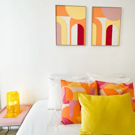 Luxury In Chiado 1 Br 아파트 리스본